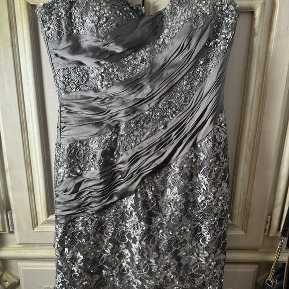 Mac Duggal Couture Dress - Picture 3 of 12